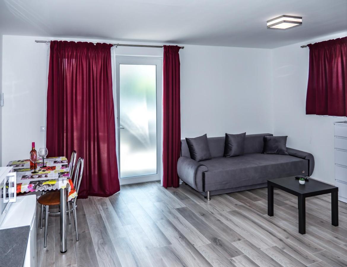 Feda Apartmanhaz Balatonboglar Exterior photo