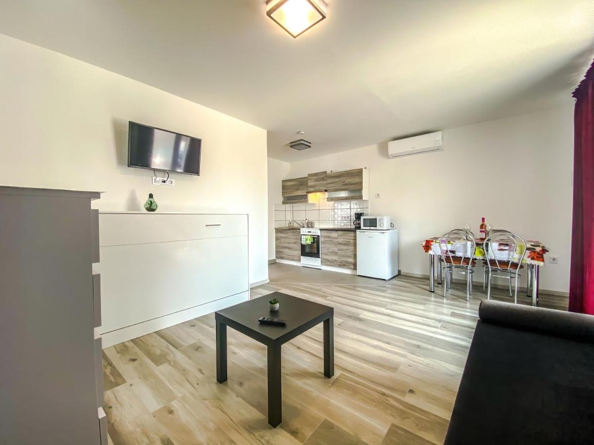 Feda Apartmanhaz Balatonboglar Exterior photo